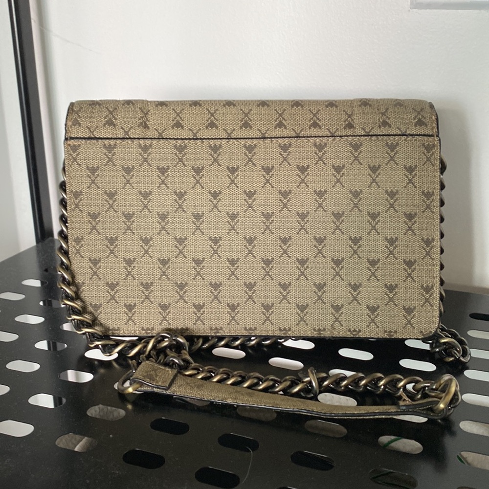 H&M Monogram-Style Crossbody - Picture 4 of 6
